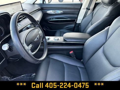 Used 2025 Genesis GV70 2.5T image 12
