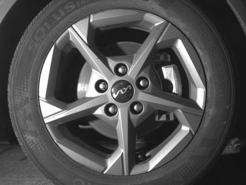 Used 2025 Kia K4 LXS image 13