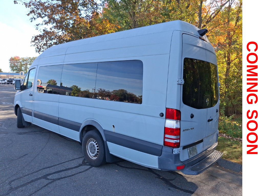 Used 2015 Freightliner Sprinter 2500 RWD image 8