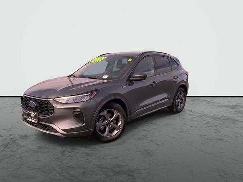 Used 2023 Ford Escape ST-Line FWD image 4
