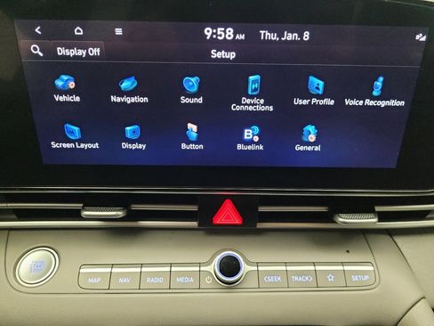 Used 2023 Hyundai Elantra SEL w/ Convenience Package image 25