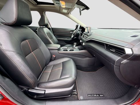 Used 2020 Nissan Altima 2.5 SR w/ Premium Package image 27