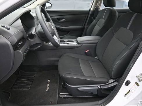 Used 2025 Nissan Sentra SV image 25