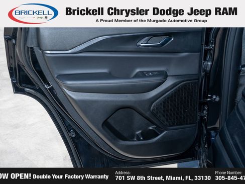 New 2025 Jeep Grand Cherokee Laredo w/ Luxury Tech Group I image 12