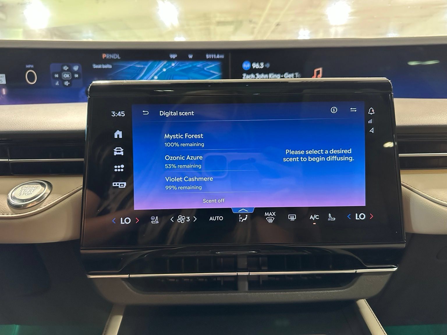 Used 2025 Lincoln Nautilus Reserve AWD/4WD image 31
