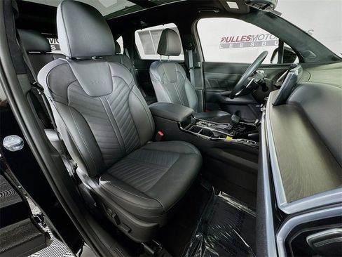 Used 2025 Kia Sorento SX Prestige image 30