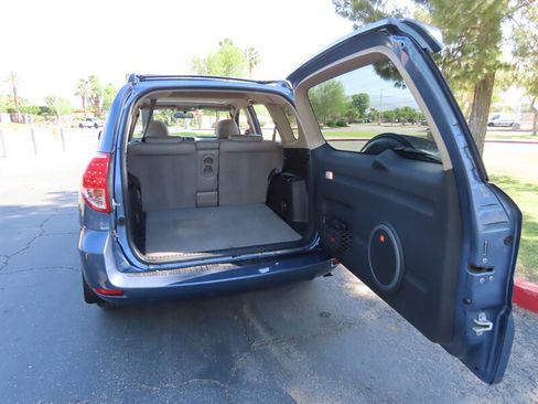 Used 2006 Toyota RAV4 Limited image 36