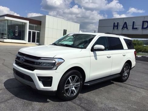 Certified 2023 Ford Expedition XLT AWD/4WD image 2
