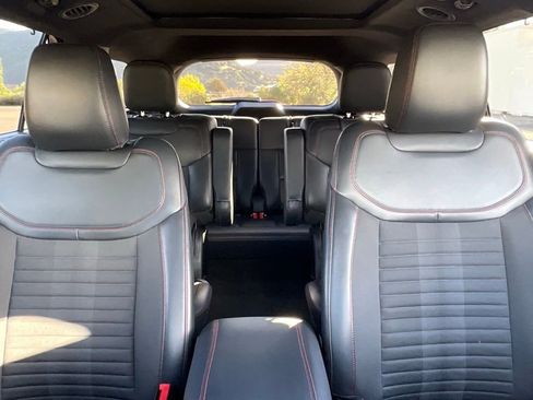 Used 2025 Ford Explorer ST-Line w/ Premium Package image 34