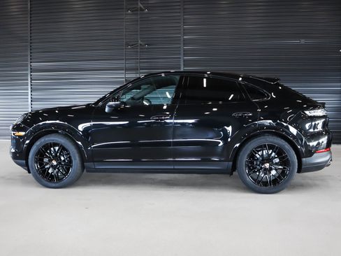 New 2026 Porsche Cayenne S AWD/4WD image 2