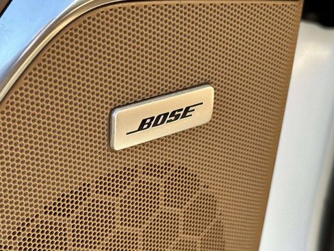 Used 2017 Cadillac Escalade ESV Platinum image 19