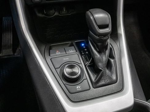 Used 2022 Toyota RAV4 XLE w/ Convenience Package AWD/4WD image 22
