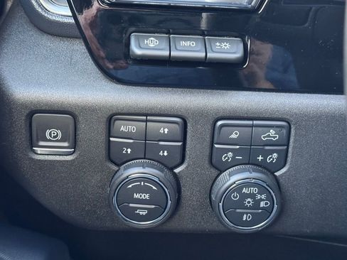 Used 2024 Chevrolet Silverado 3500 High Country w/ High Country Premium Package image 37