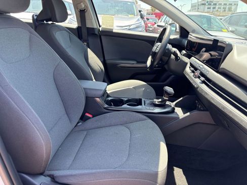 Used 2025 Kia K4 FWD image 35