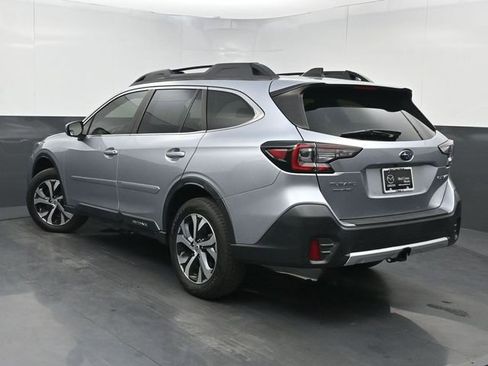 Used 2022 Subaru Outback Limited image 4