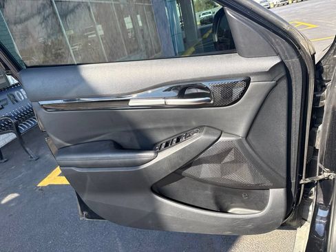 Used 2022 Kia Seltos EX AWD/4WD image 15