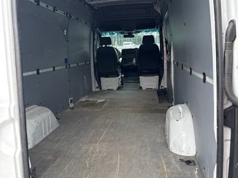 Used 2020 Mercedes-Benz Sprinter 2500 image 5