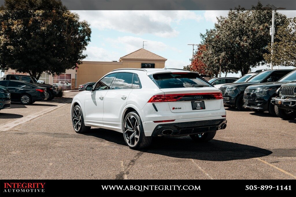 Used 2024 Audi RS Q8 AWD/4WD image 5