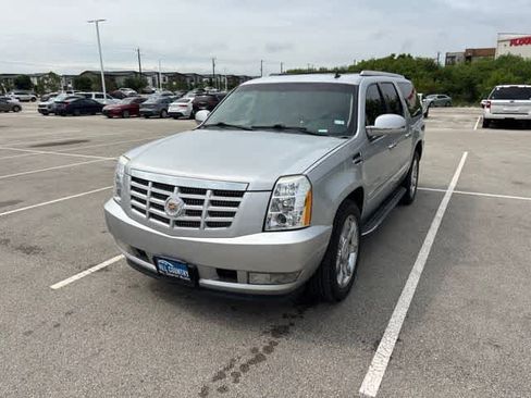 Used 2013 Cadillac Escalade ESV Luxury AWD/4WD image 1