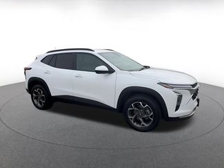 Used 2025 Chevrolet Trax LT video 2