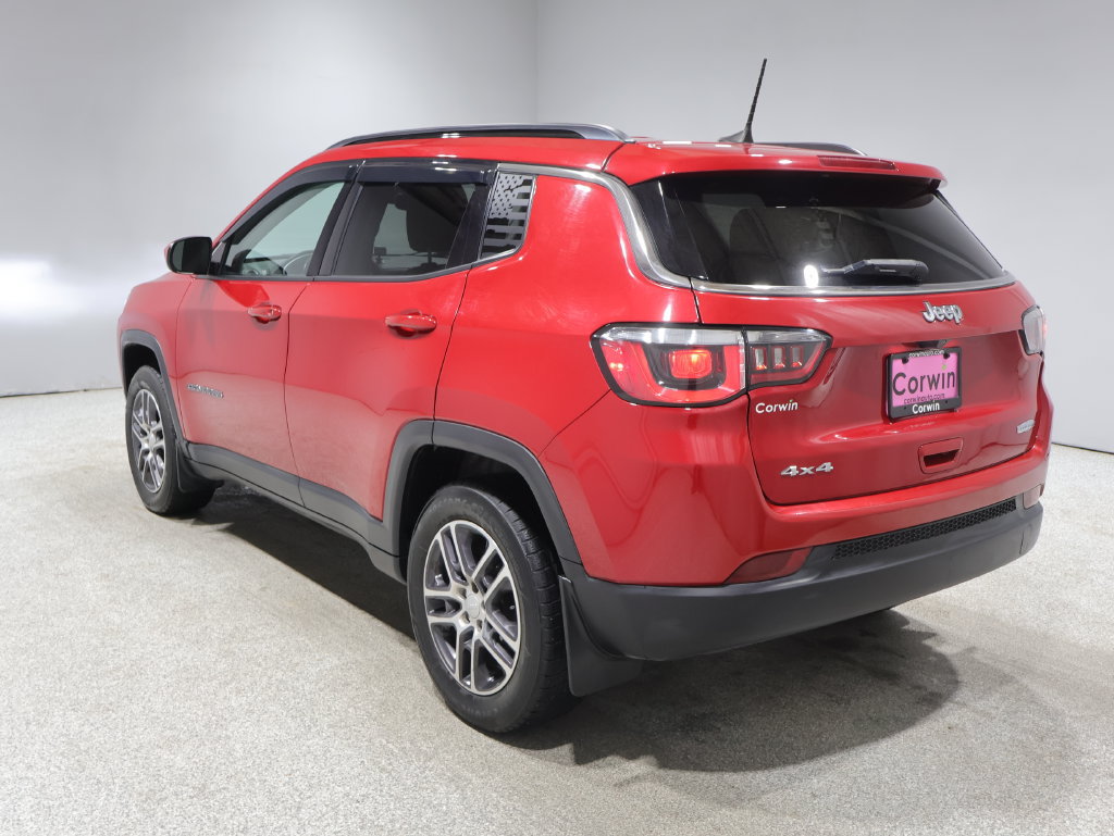 Used 2018 Jeep Compass Latitude w/ Popular Equipment Group AWD/4WD image 6