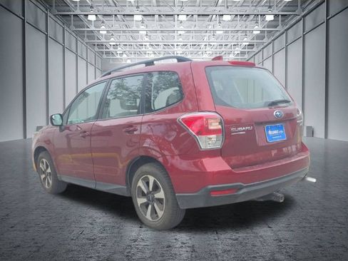 Used 2017 Subaru Forester 2.5i w/ Alloy Wheel Package AWD/4WD image 4