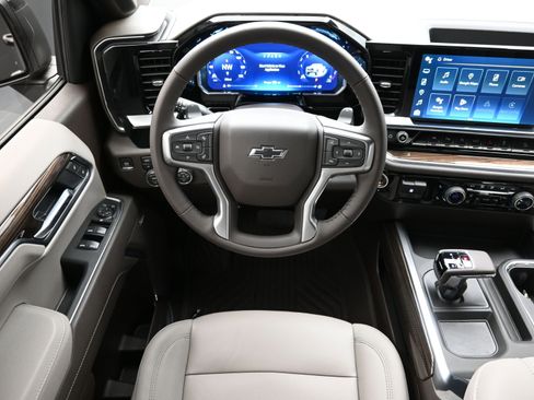 Used 2026 Chevrolet Silverado 1500 LT Trail Boss w/ Safety Package image 25