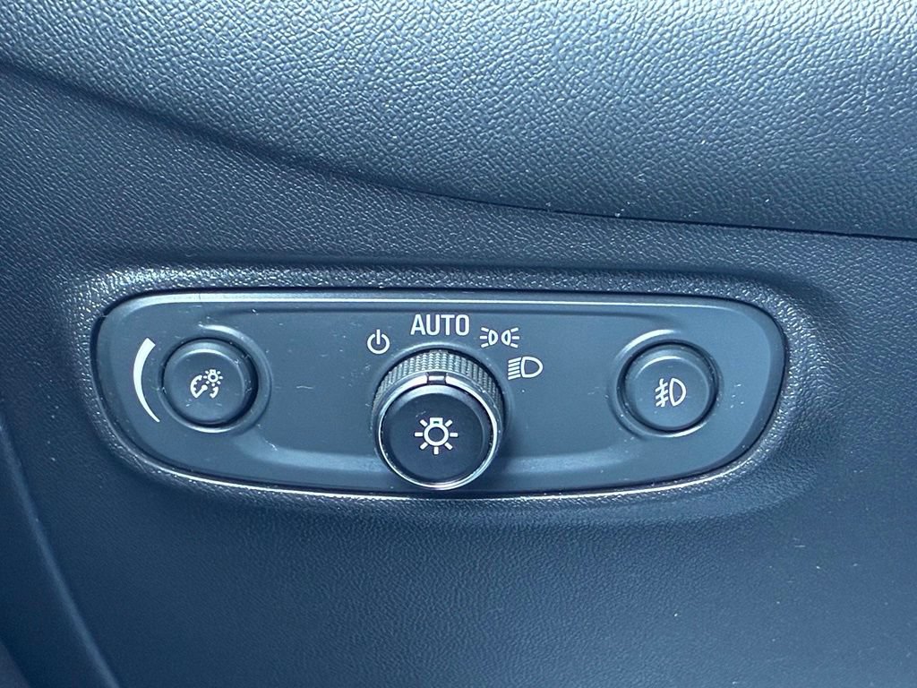 Used 2021 Chevrolet Equinox LT AWD/4WD image 10