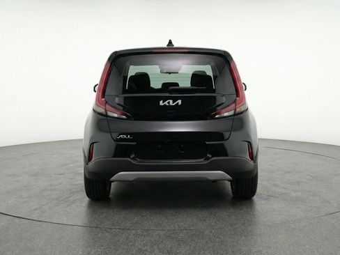 Used 2025 Kia Soul LX w/ LX Technology Package image 7