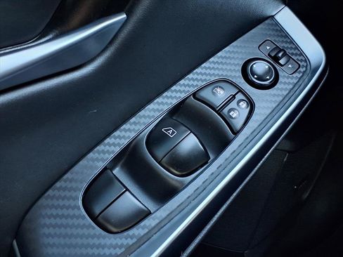 Used 2024 Nissan Sentra SR w/ SR Premium Package image 22