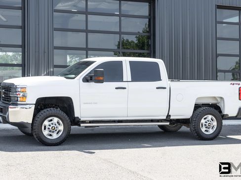 Used 2018 Chevrolet Silverado 2500 W/T w/ WT Fleet Convenience Package AWD/4WD image 3