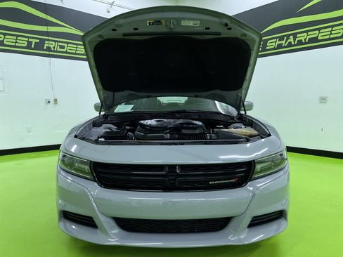 Used 2021 Dodge Charger SXT w/ Leather Interior Group RWD image 4