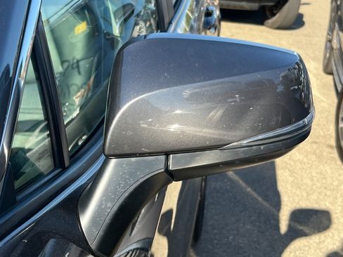Used 2022 Toyota RAV4 XLE Premium FWD image 9