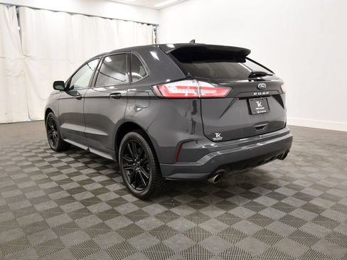 Used 2021 Ford Edge ST-Line w/ Cold Weather Package AWD/4WD image 5