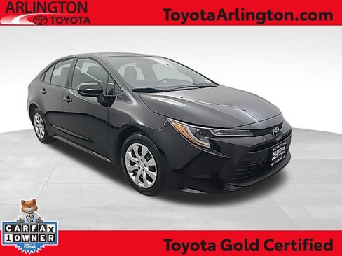Used 2025 Toyota Corolla LE image 1