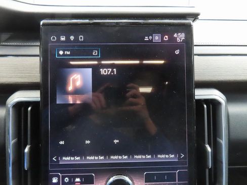 Used 2025 GMC Acadia Denali w/ Super Cruise Package image 21