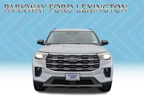 New 2026 Ford Explorer Active w/ Active Comfort Package image 2