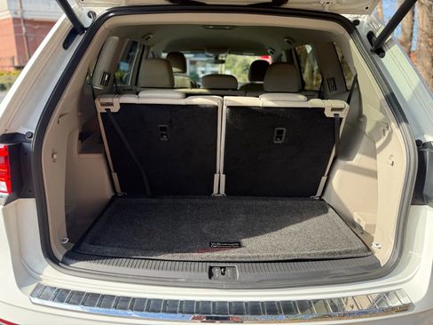 Used 2021 Volkswagen Atlas SE image 8