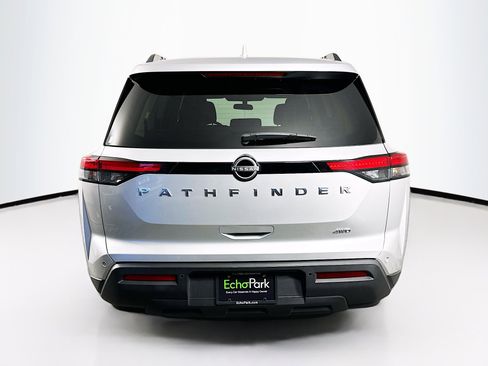 Used 2025 Nissan Pathfinder SV AWD/4WD image 7
