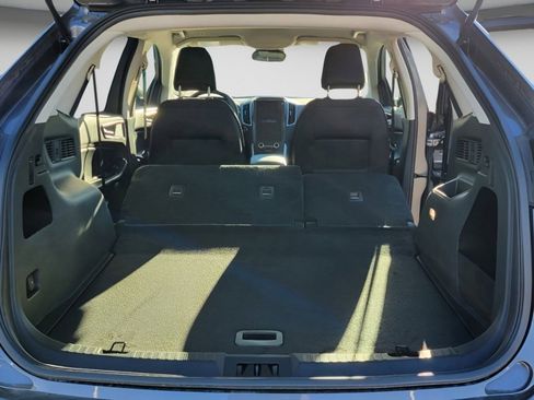 New 2024 Ford Edge SE image 16