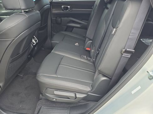 New 2026 Kia Sorento S w/ S Panoramic Sunroof Package FWD image 16