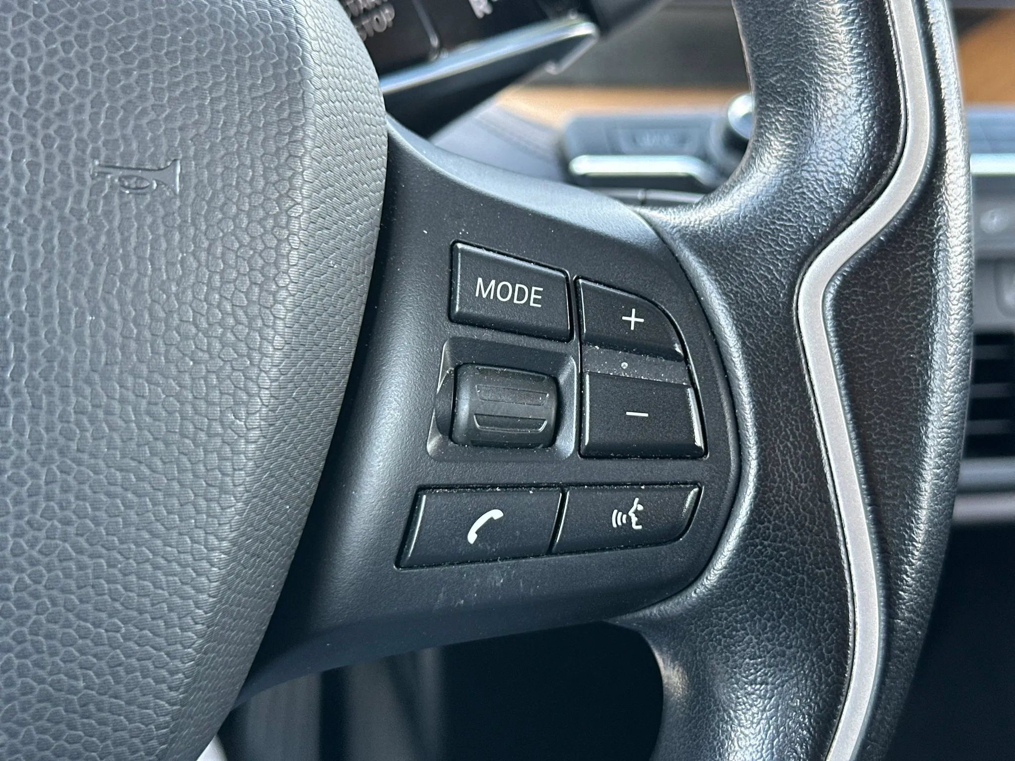 Used 2015 BMW i3 w/ Range Extender RWD image 36