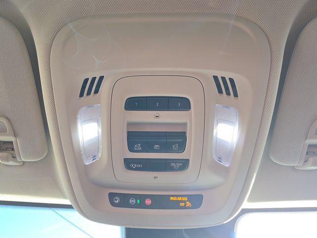 Certified 2023 Buick Envision Avenir AWD/4WD image 33