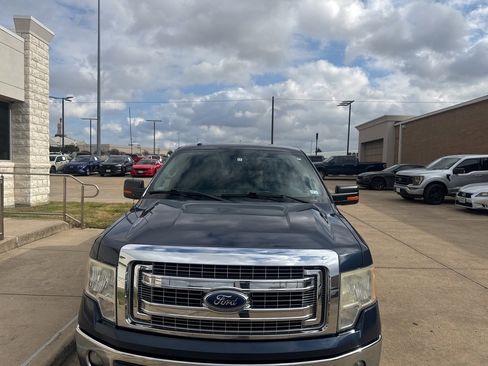 Used 2013 Ford F150 XLT w/ Luxury Equipment Group image 2