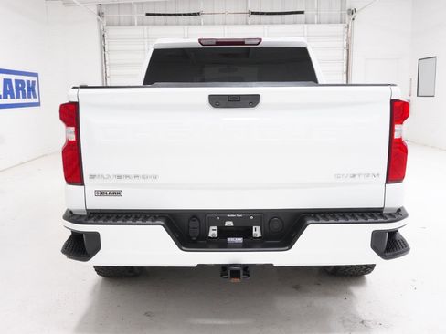Used 2022 Chevrolet Silverado 1500 Custom RWD image 6