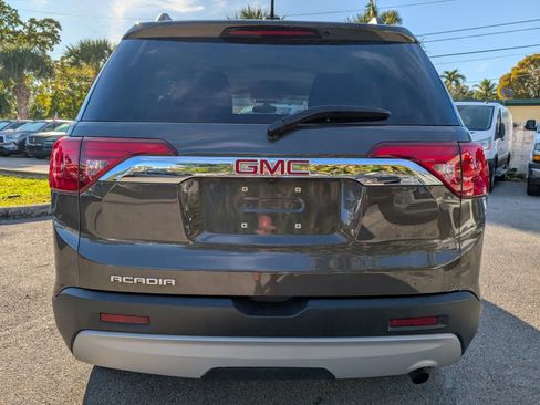 Used 2019 GMC Acadia SLE image 14