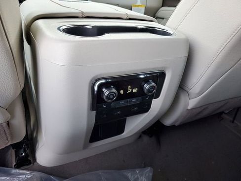 New 2026 GMC Yukon XL Denali w/ Denali Reserve Package image 16