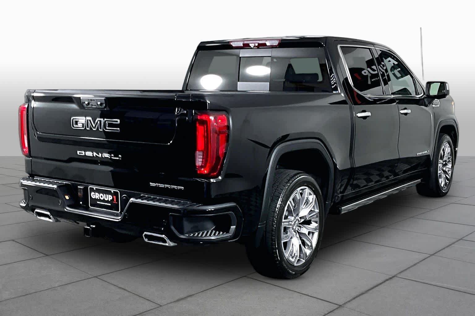 Used 2024 GMC Sierra 1500 Denali w/ Denali Reserve Package RWD image 12