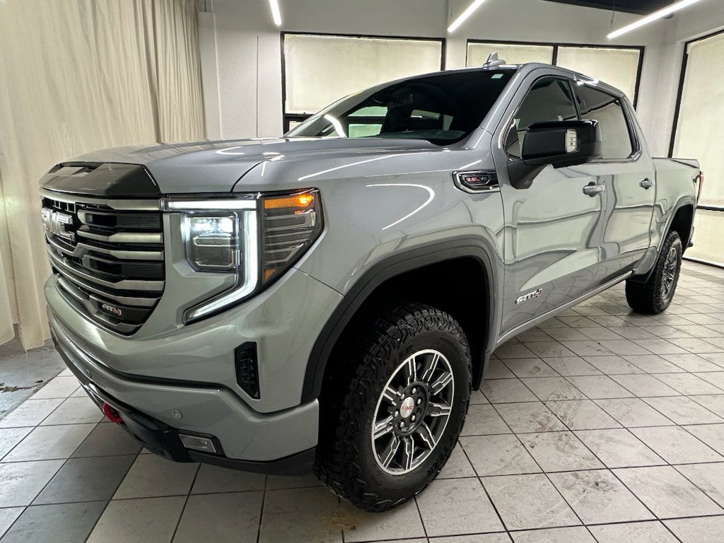 Used 2025 GMC Sierra 1500 AT4 AWD/4WD image 13