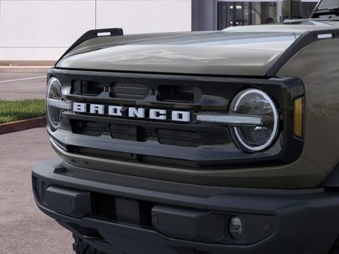 New 2026 Ford Bronco Outer Banks w/ Sasquatch Package AWD/4WD image 19
